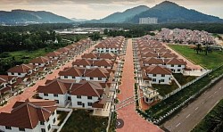 Eyeview Taman Desa Manjung